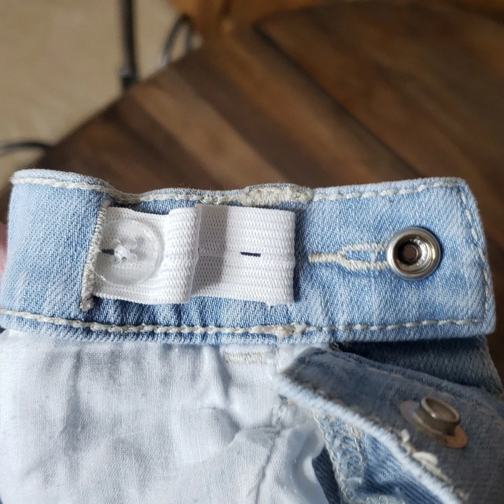 Oshkosh Embroidered Denim Jeans Sz 3T